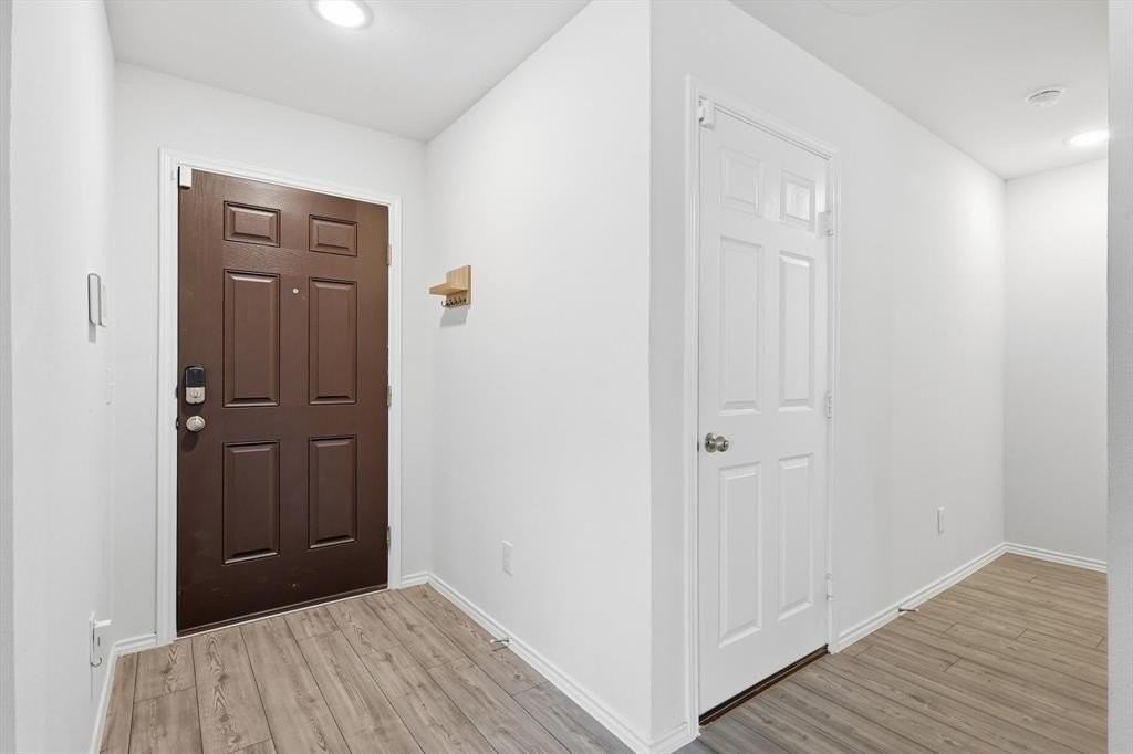 16041 Pious - Photo 3 of 36