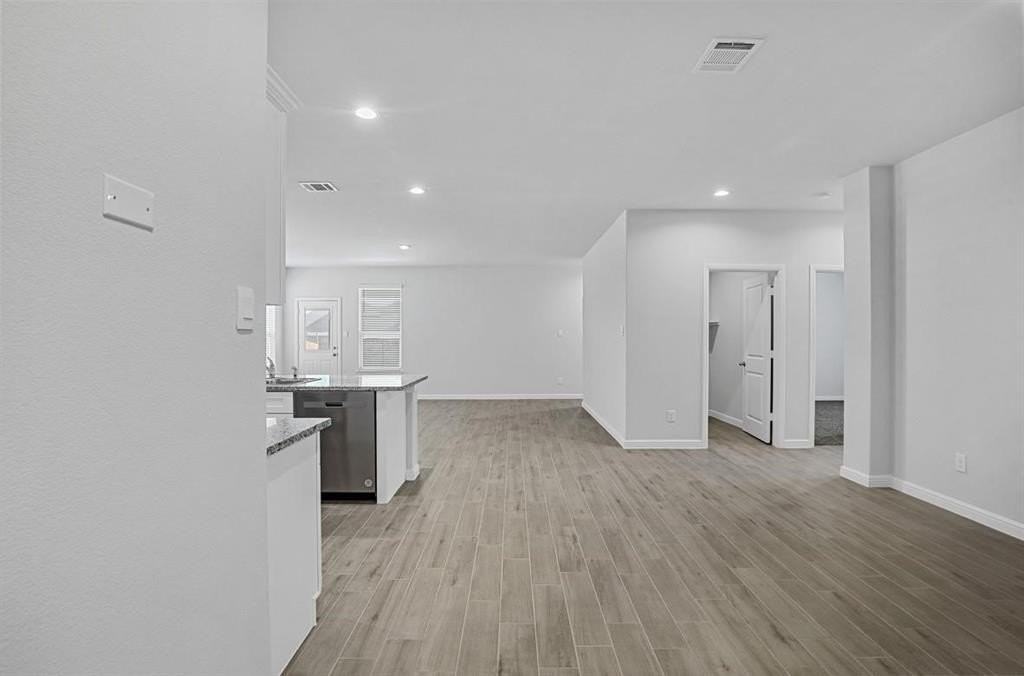 8525 Little Acorn Dr - Photo 2 of 35