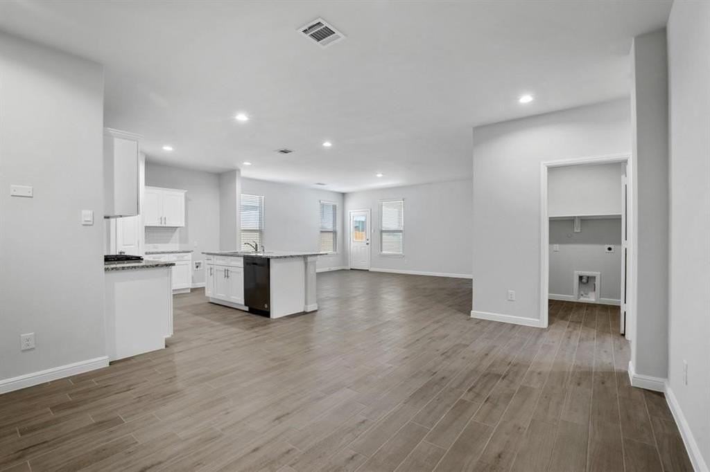 8525 Little Acorn Dr - Photo 3 of 35