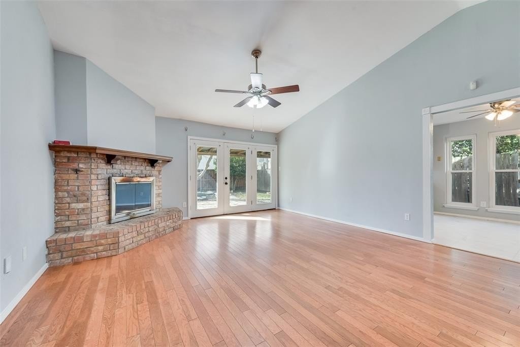 4154 Emerson Dr - Photo 5 of 20