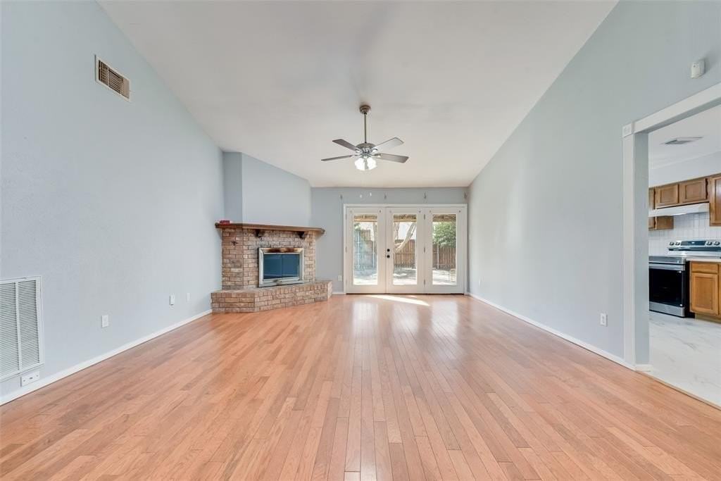 4154 Emerson Dr - Photo 7 of 20