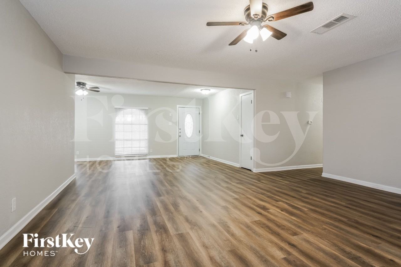 800 W Cheryl Ave - Photo 5 of 19