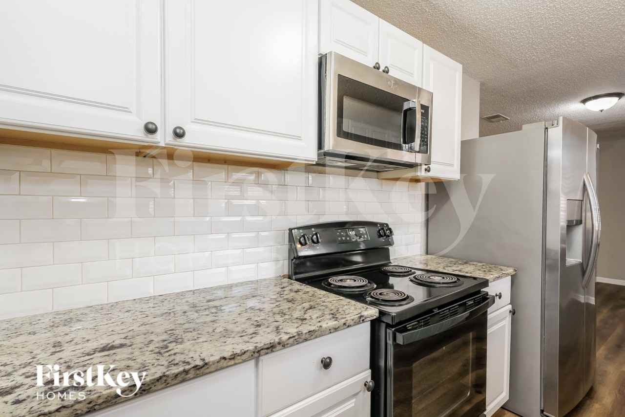 800 W Cheryl Ave - Photo 7 of 19