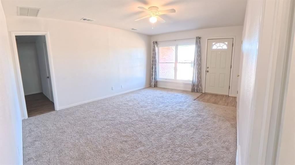 3209 Marydale Rd - Photo 3 of 17