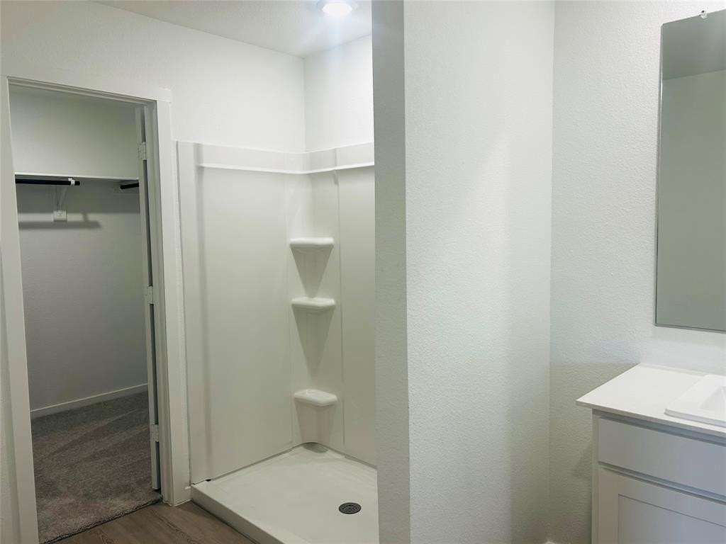 2027 Stable Ln - Photo 6 of 9