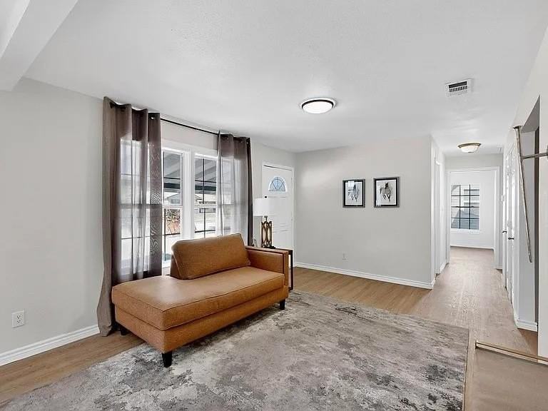 834 Lindo Dr - Photo 4 of 29