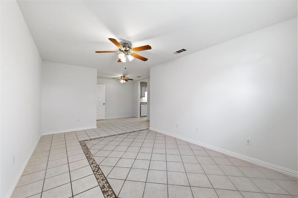 808 Betty Ct #A - Photo 3 of 14