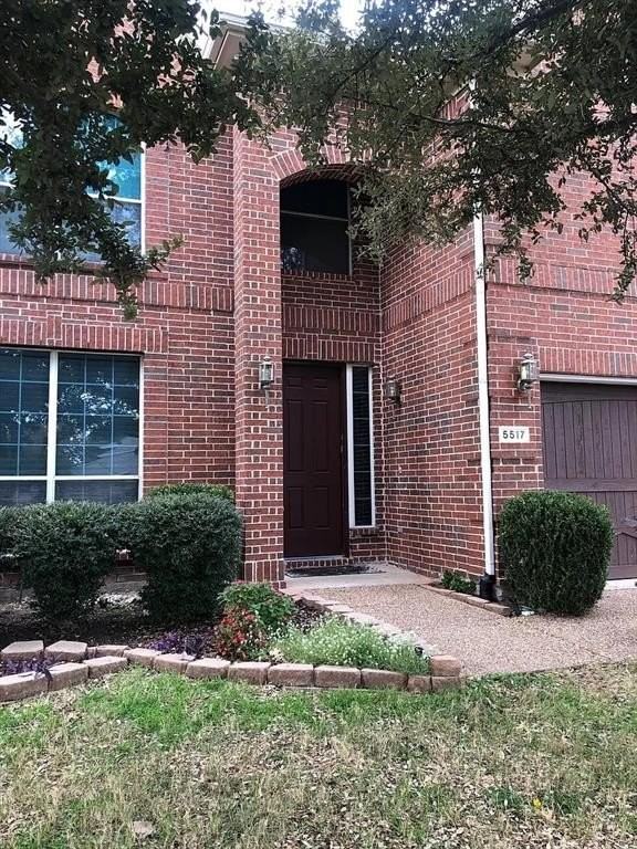 5517 Crimson Oaks Dr - Photo 4 of 31