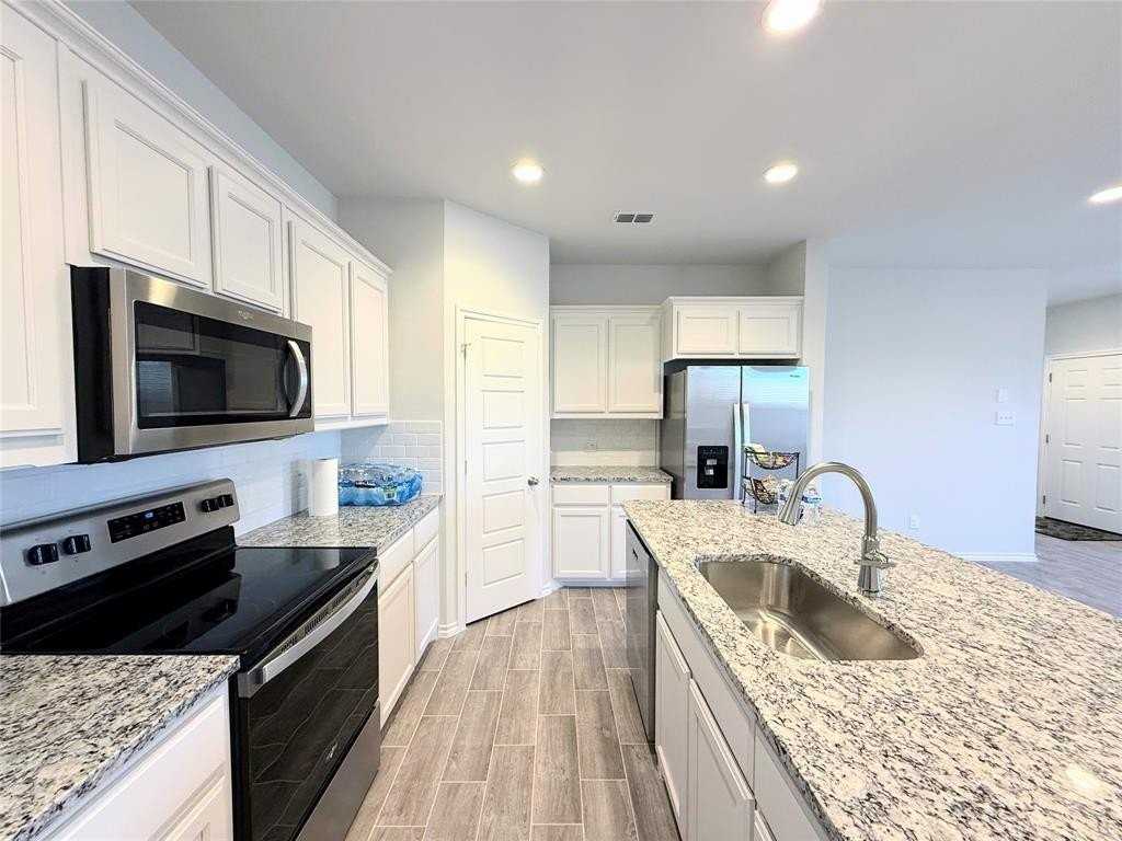 2011 Winecup Dr - Photo 5 of 20