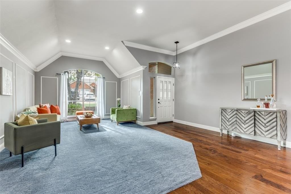 2704 Wind Rdg - Photo 4 of 23