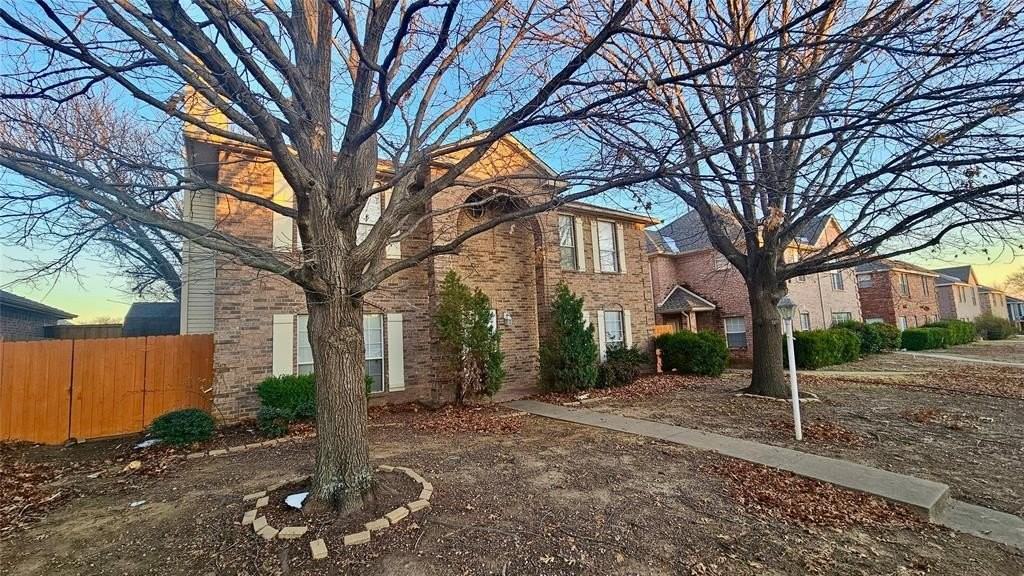 7640 Tournament Rd - Photo 2 of 25