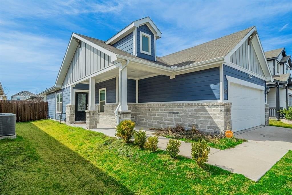 1621 Briar Hunt Dr - Photo 2 of 25