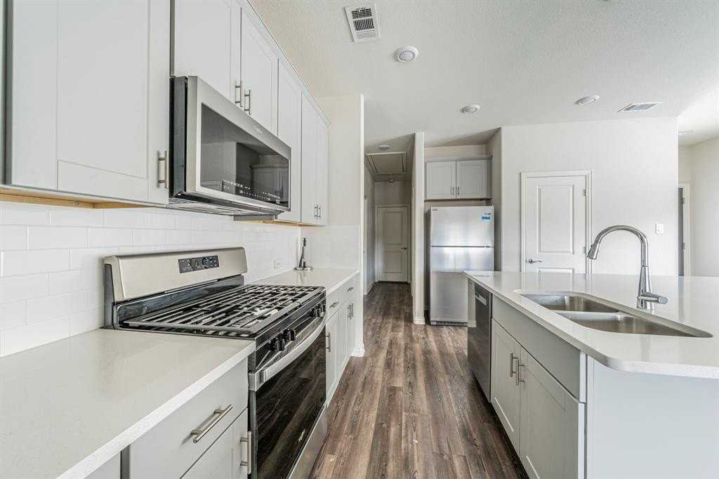 1621 Briar Hunt Dr - Photo 6 of 25