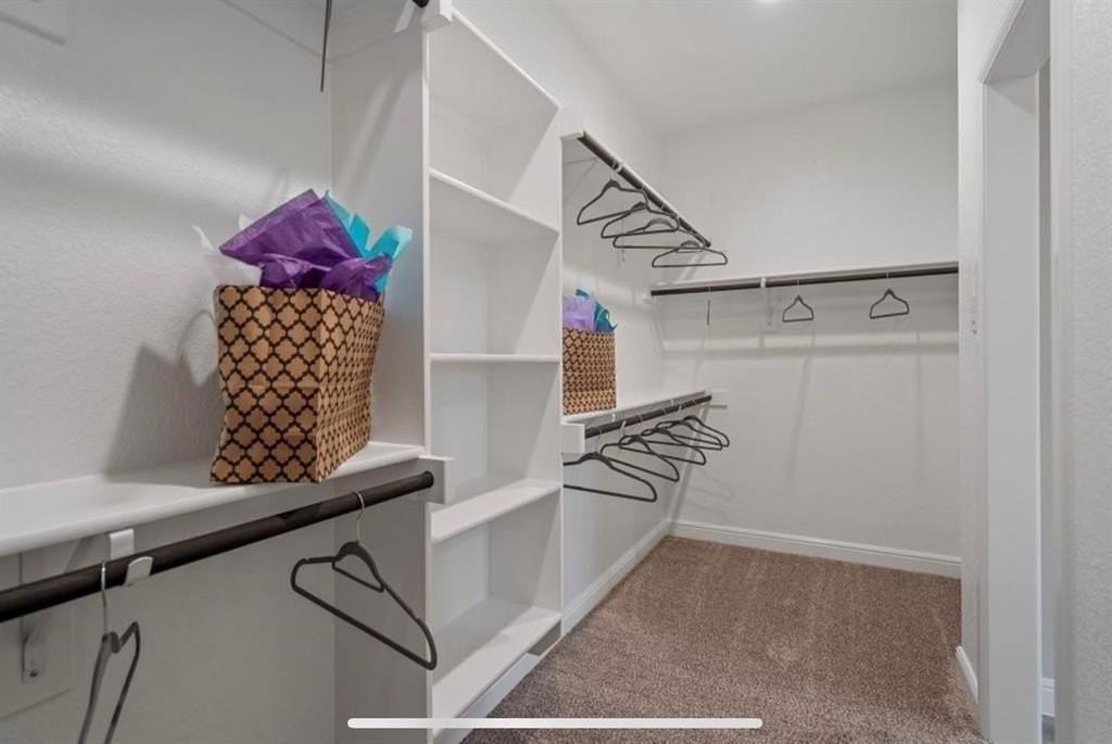 15837 Holland Hill Ln - Photo 3 of 20