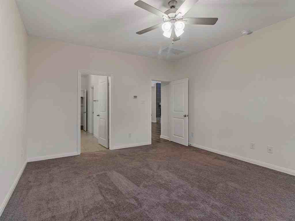 2115 Callahan Dr - Photo 7 of 16