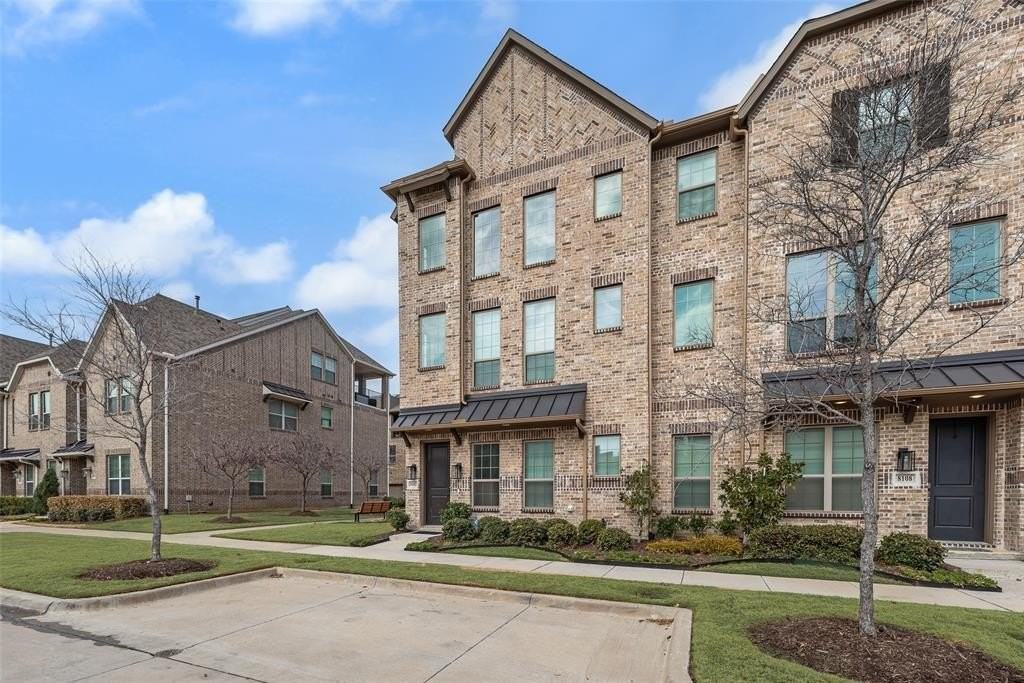 8102 Foraker St - Photo 2 of 20