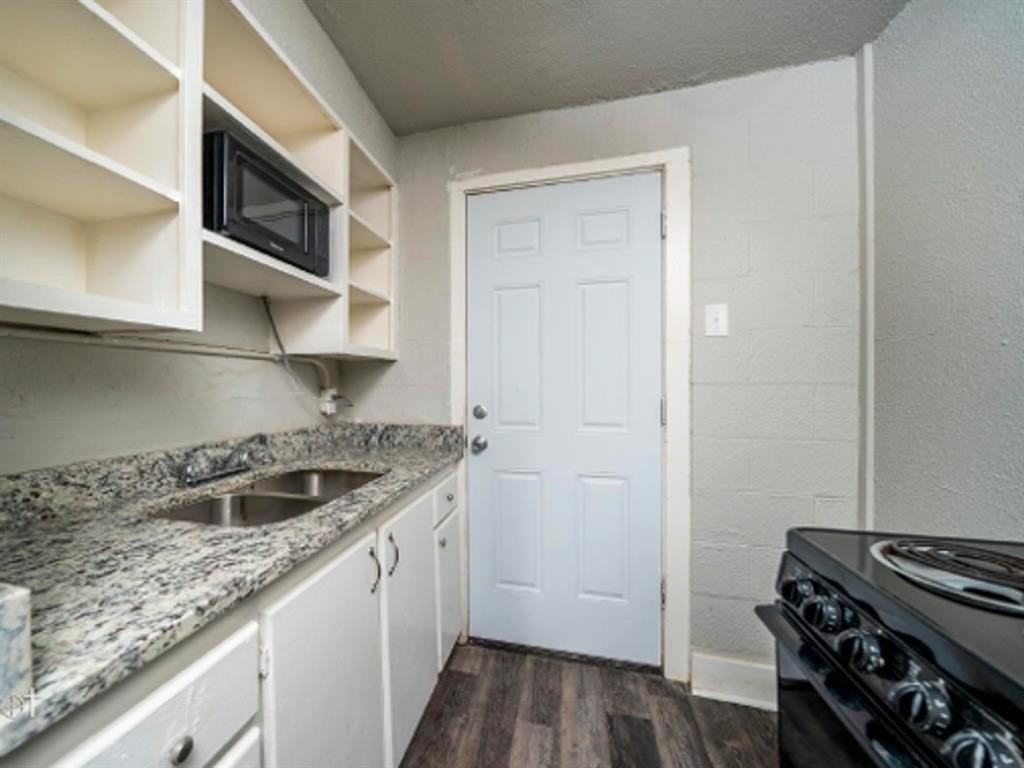 526 E North 7th St #13 - Photo 2 of 5