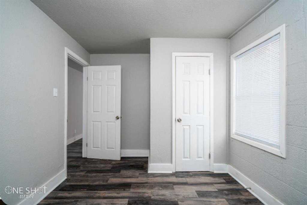 526 E North 7th St #13 - Photo 3 of 5