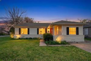 featured image of 4603 Bonnie View Rd