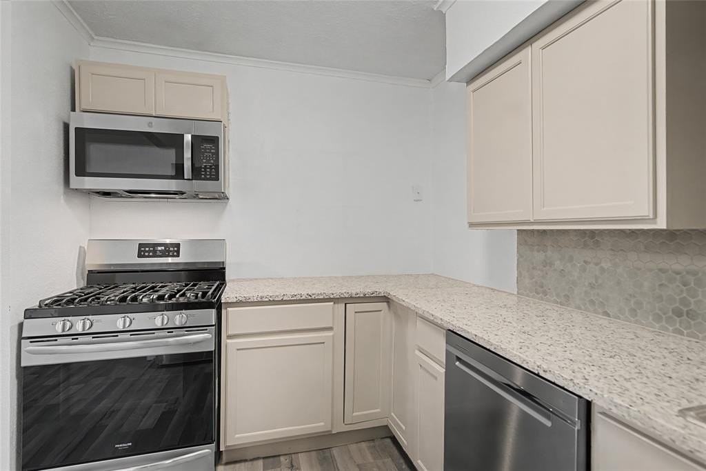 4603 Bonnie View Rd - Photo 4 of 28