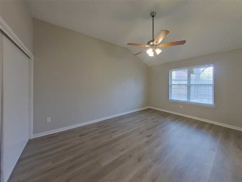 2674 Steppington St - Photo 7 of 18