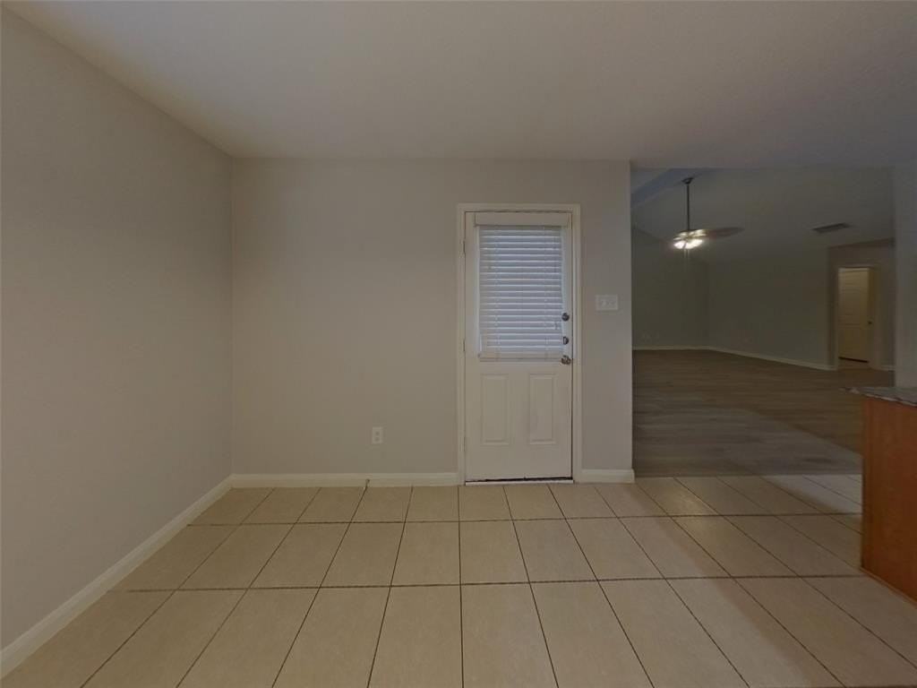 111 Drover Ridge Dr - Photo 3 of 16