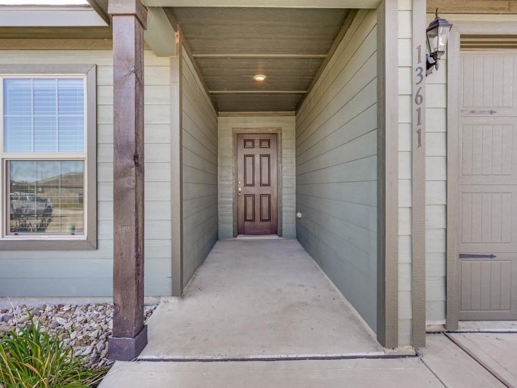 13611 Logan Pass Dr - Photo 4 of 25