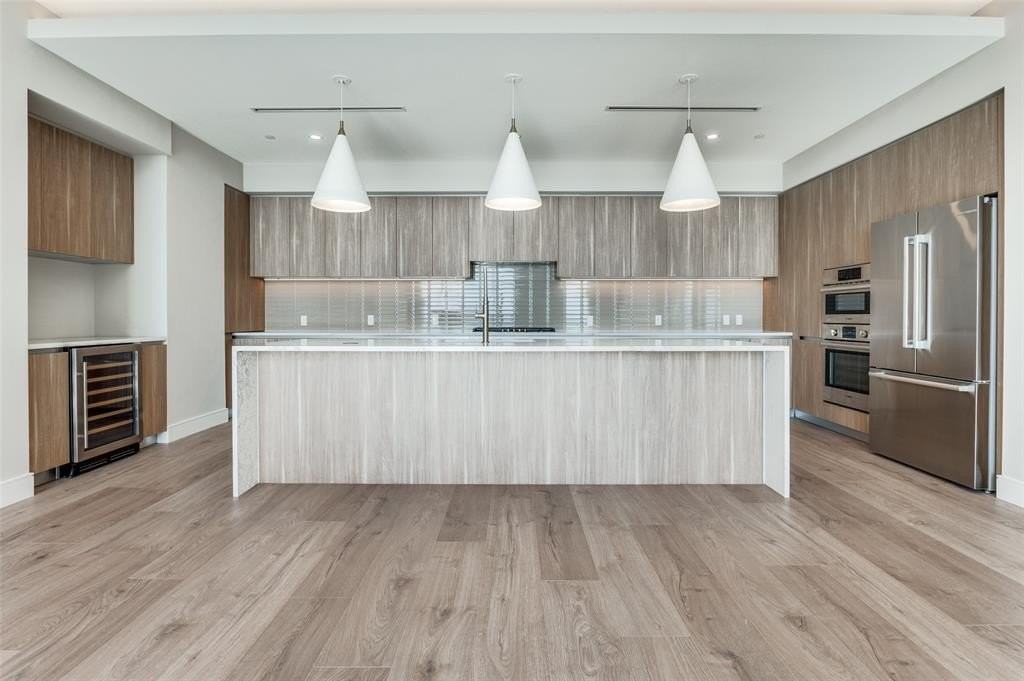 3003 Maple Ave #2220 - Photo 4 of 40