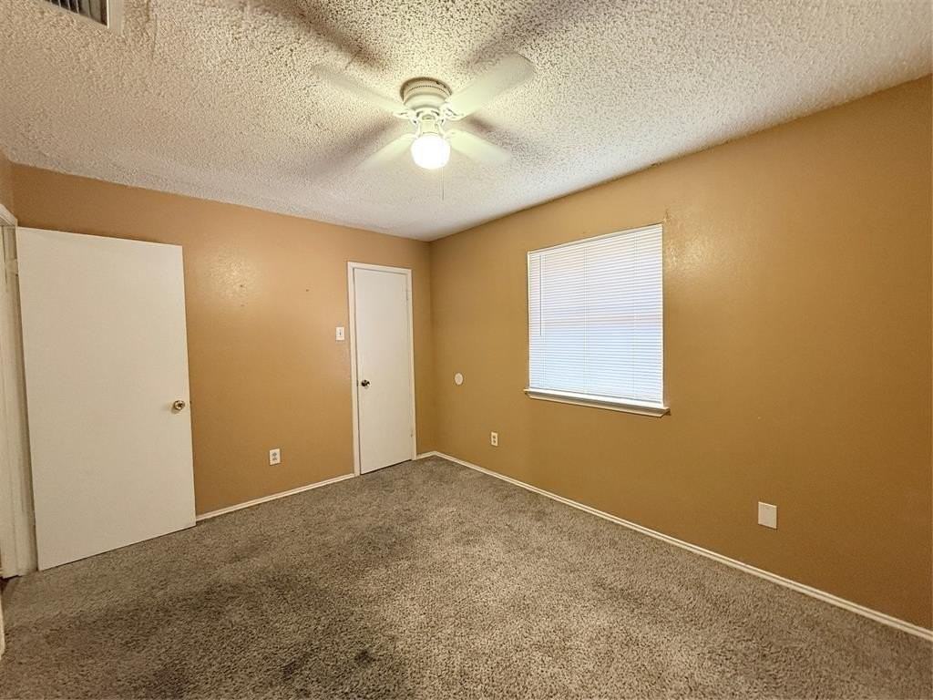 2641 Santa Barbara Dr - Photo 4 of 21