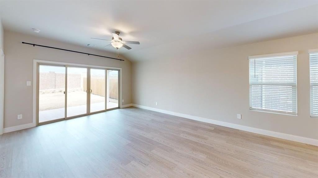 1237 Sage Dr - Photo 7 of 20