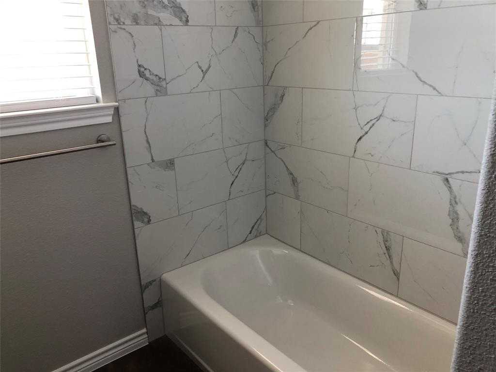 1028 County Road 327b - Photo 7 of 10