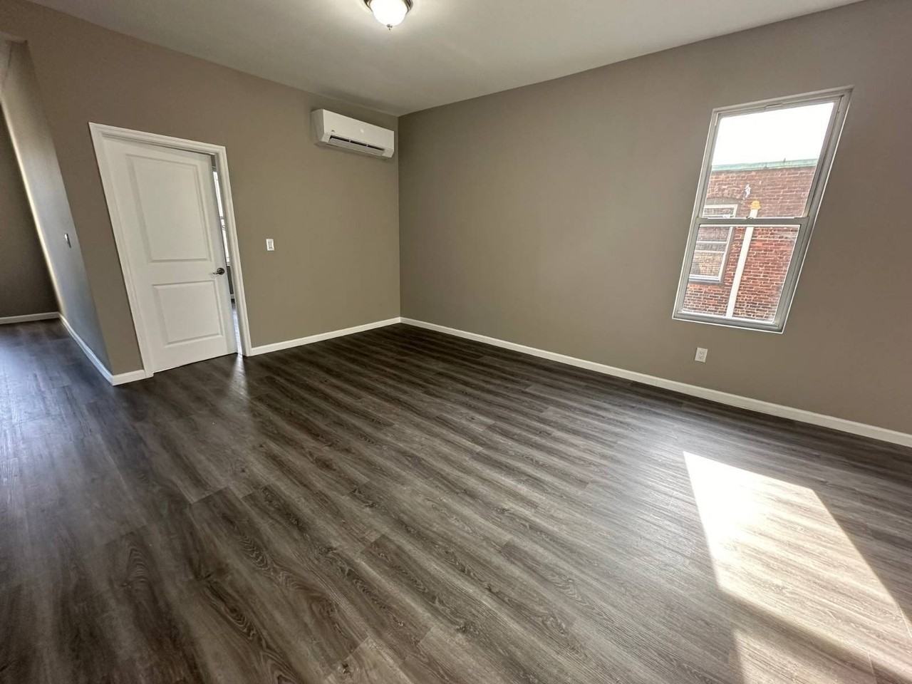 457 Coney Island Ave - Photo 5 of 22