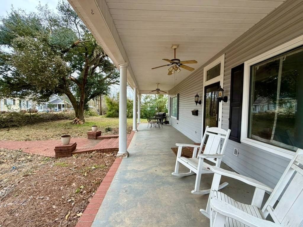 102 Mulberry St - Photo 2 of 25