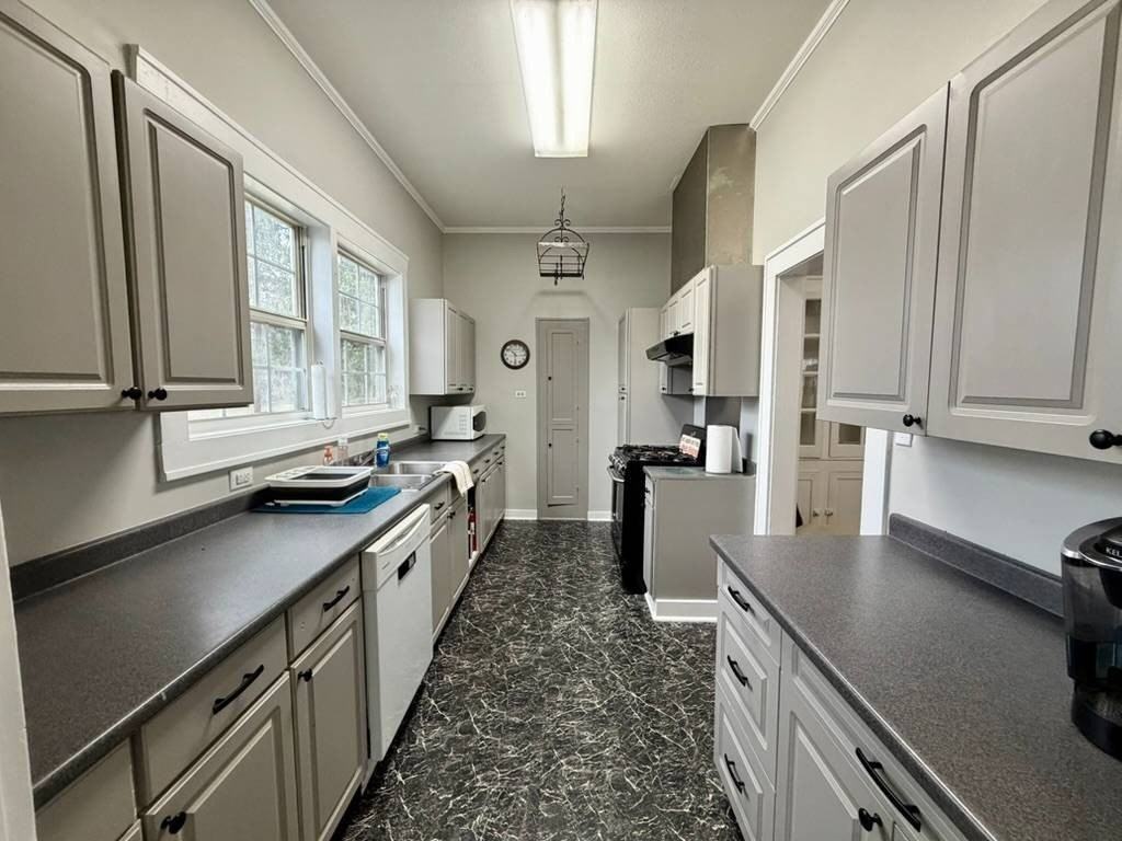 102 Mulberry St - Photo 6 of 25