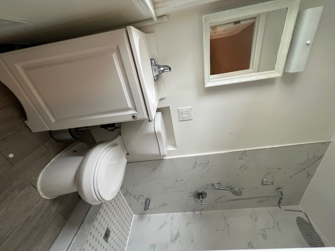 156 Petrus Ave #2ndFL - Photo 7 of 21