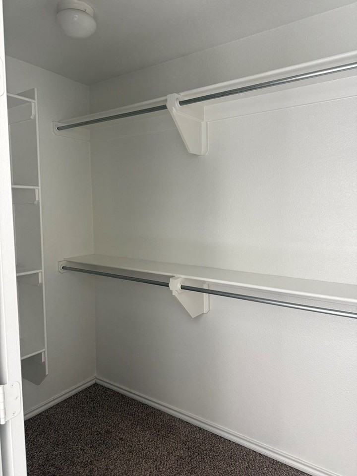 1815 Masquerade Blvd - Photo 5 of 13