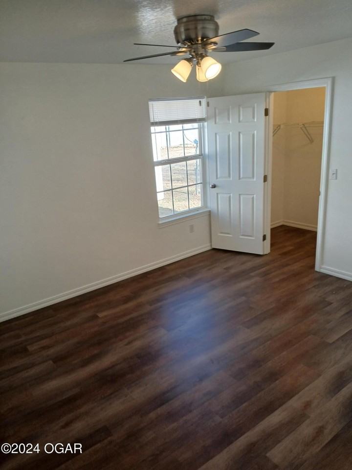 3211 Finley Ave - Photo 4 of 8