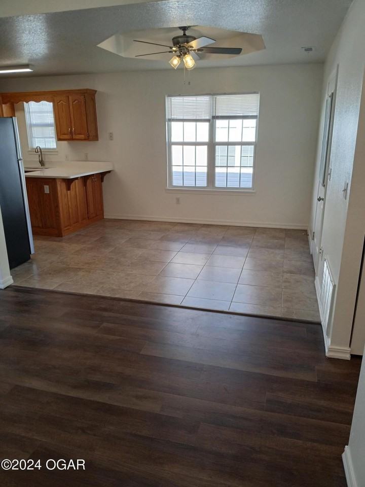 3211 Finley Ave - Photo 6 of 8