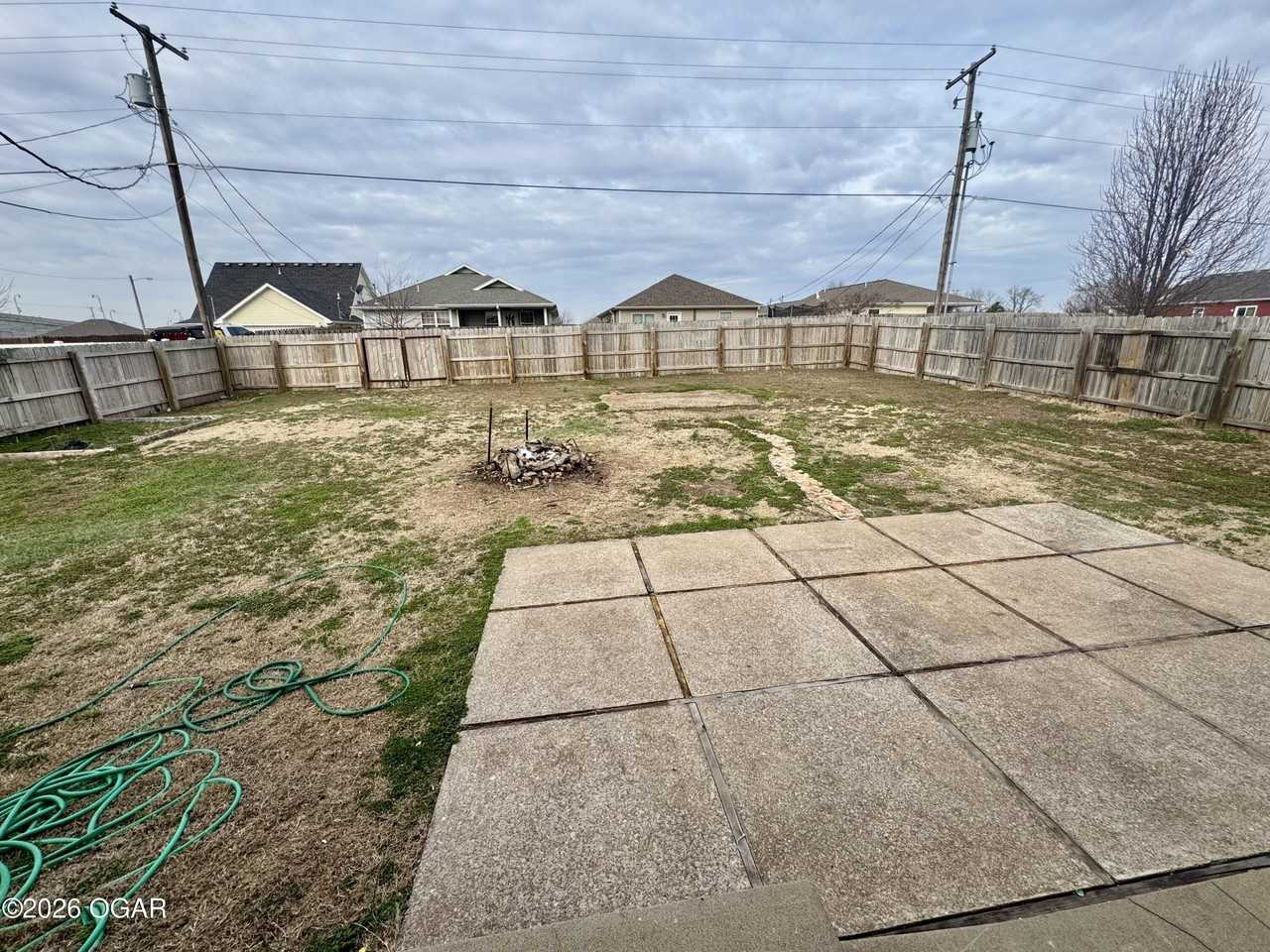 1824 Kansas Ave - Photo 4 of 18