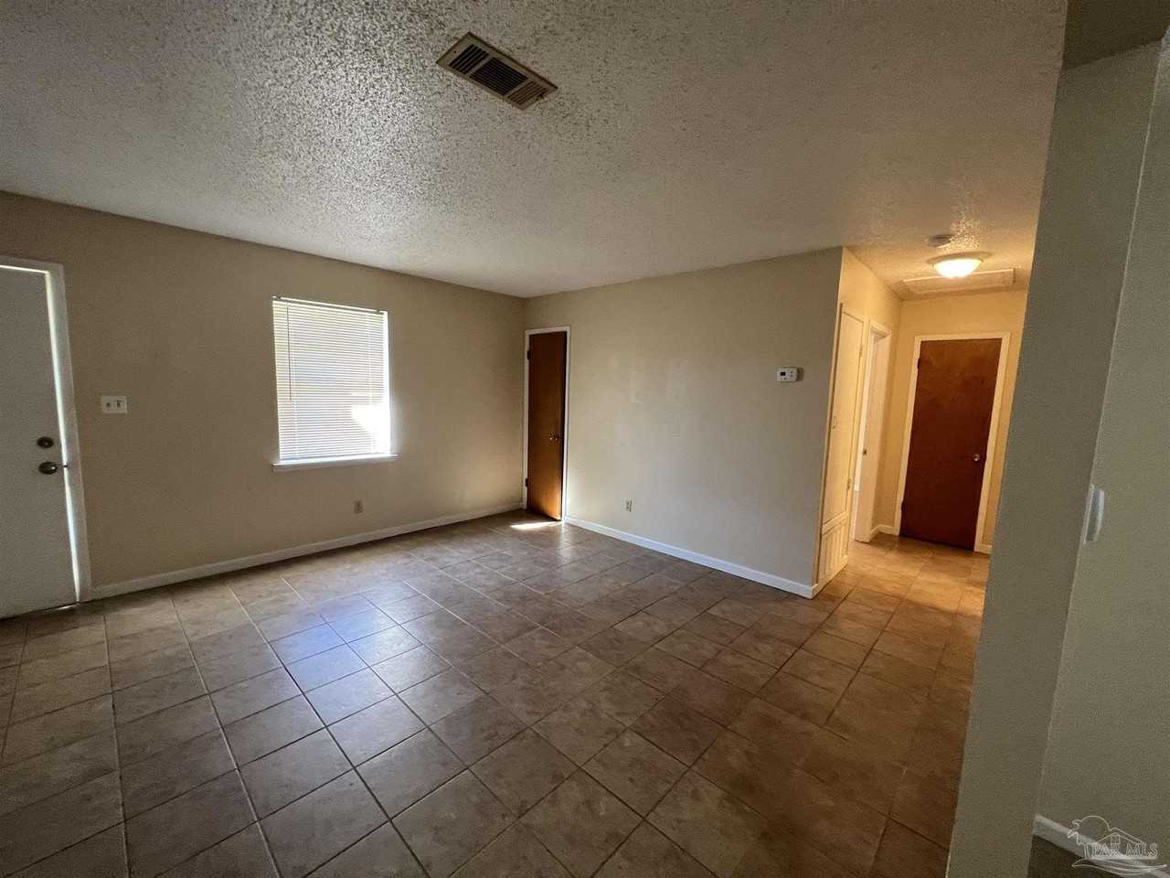 224 Jeffery Ln - Photo 6 of 14