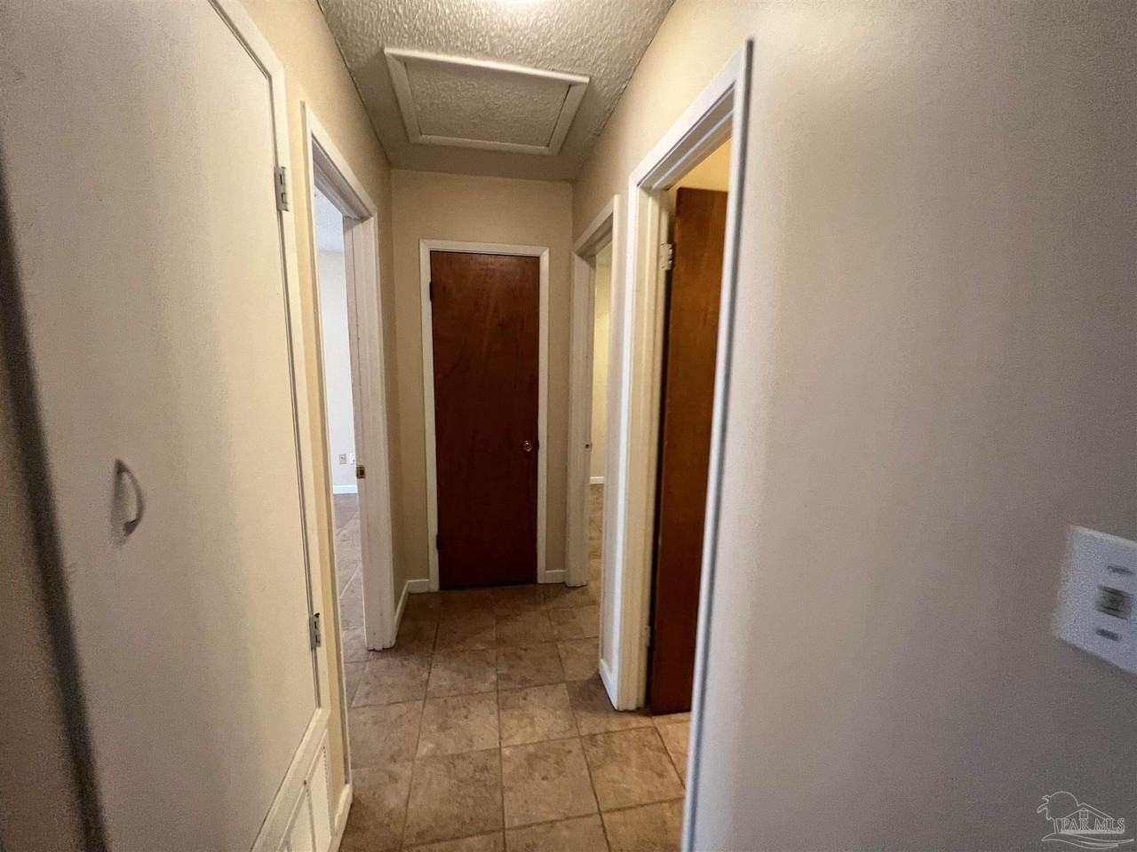 224 Jeffery Ln - Photo 7 of 14