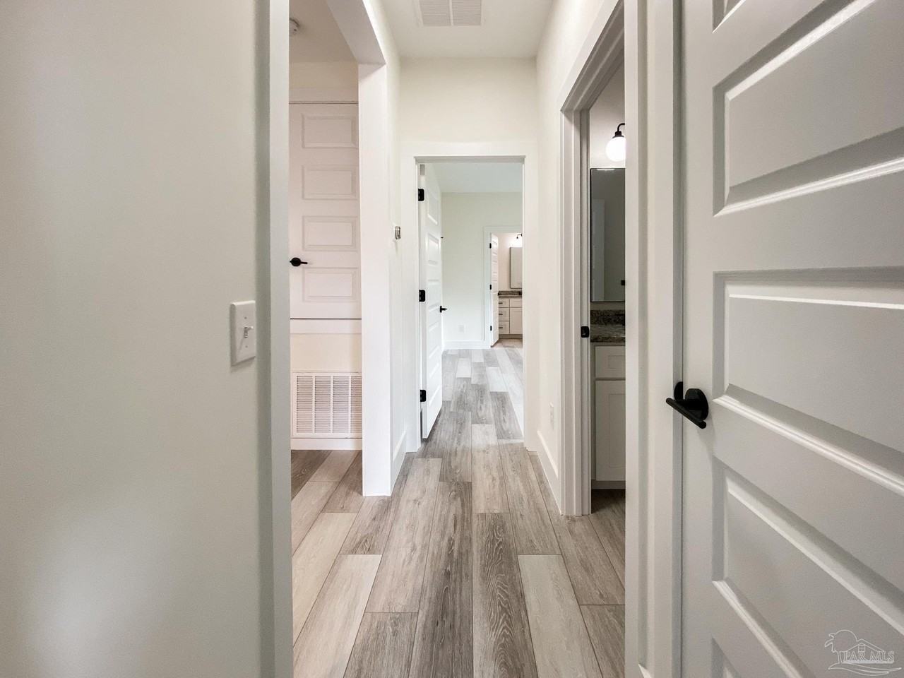 440 Hancock Ln Unit B - Photo 6 of 34