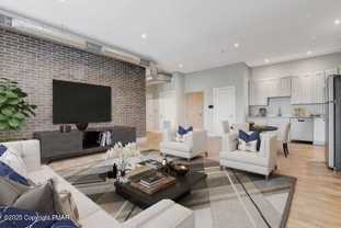 55 N Courtland St Unit 305 - Photo 1 of 1