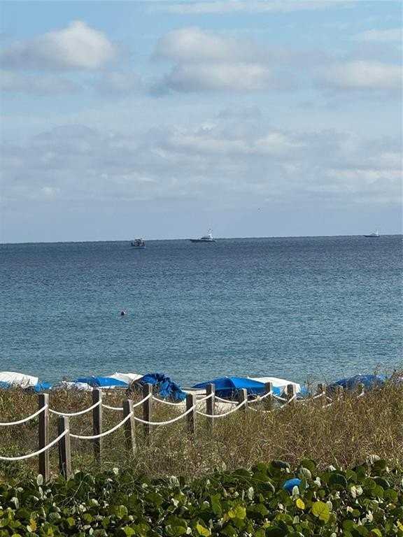 1010 Ne 8th Ave #31F - Photo 2 of 35