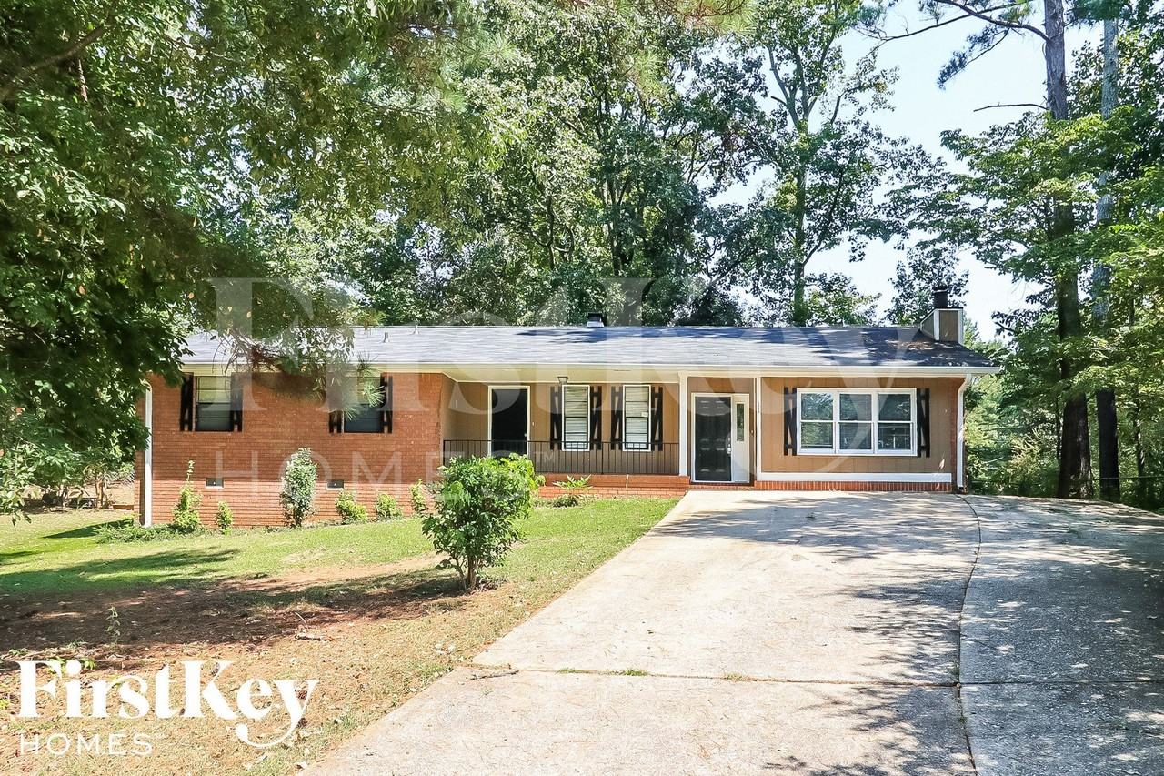 3960 Watkins Way - Photo 2 of 15