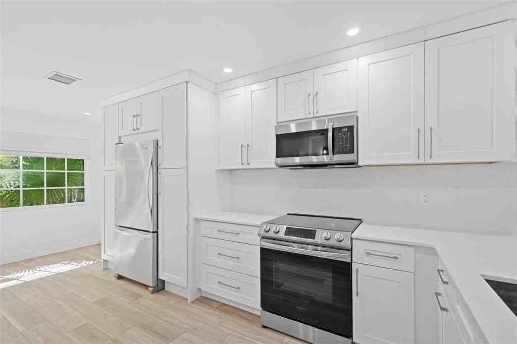 4525 Bougainvilla Dr #5 - Photo 6 of 47