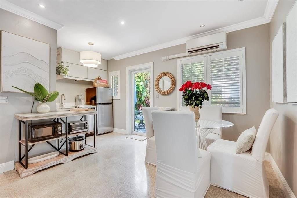 3421 Norfolk St #C - Photo 3 of 13