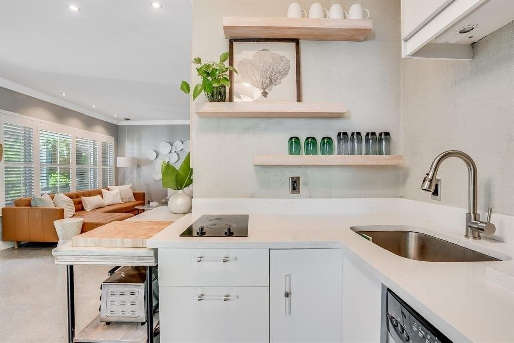 3421 Norfolk St #C - Photo 6 of 13