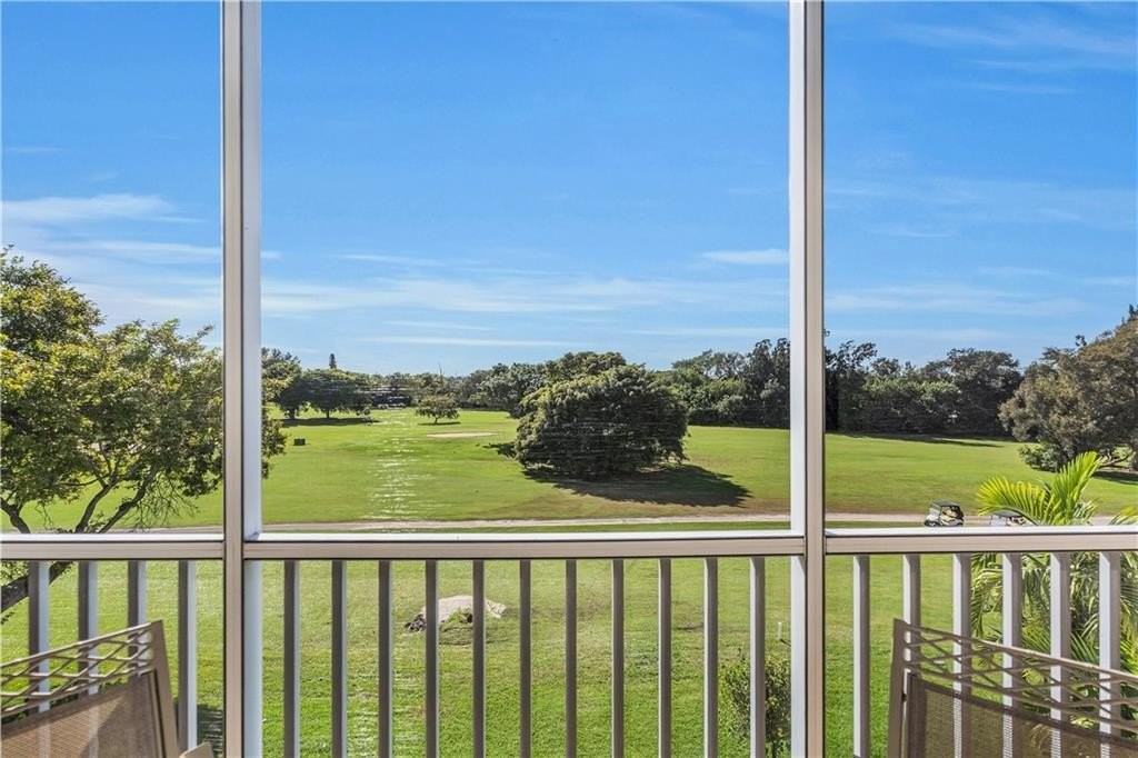 3100 N Palm Aire Dr #406 - Photo 2 of 16