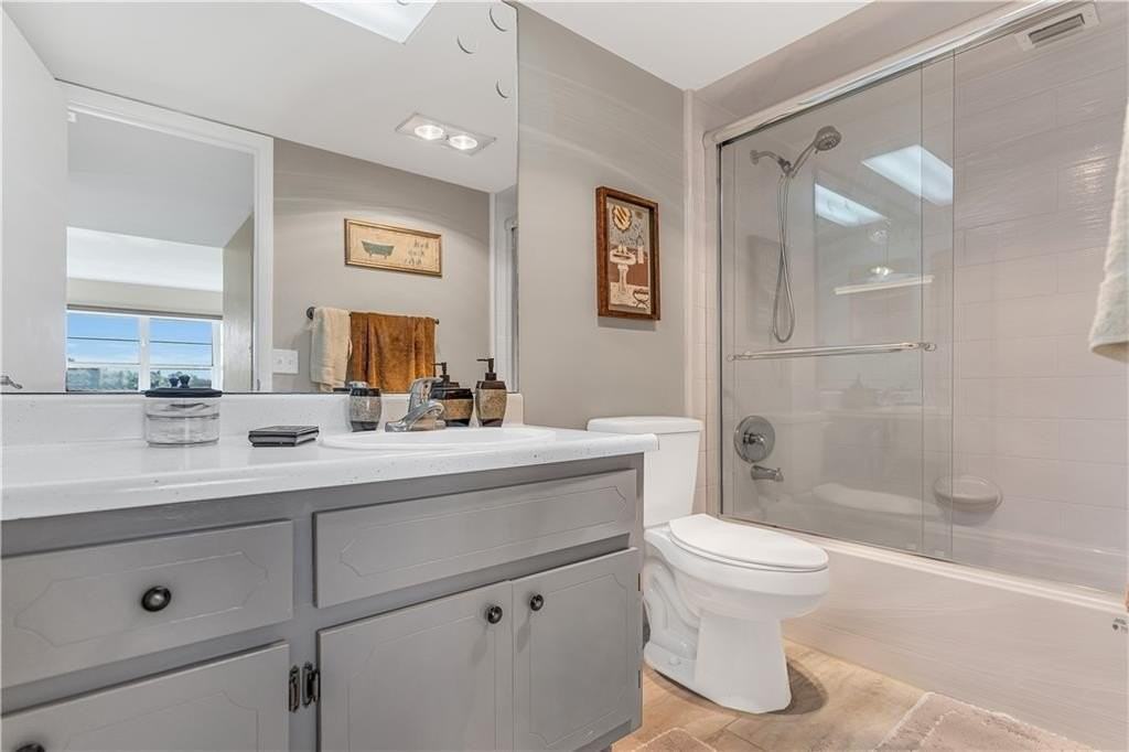 3100 N Palm Aire Dr #406 - Photo 4 of 16